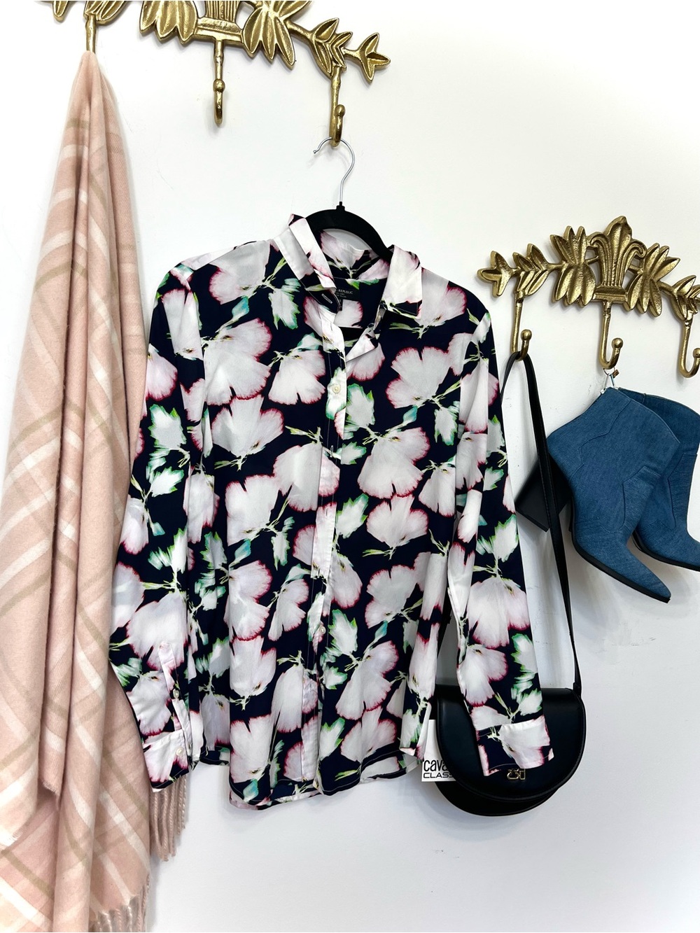 Banana republic floral button down M